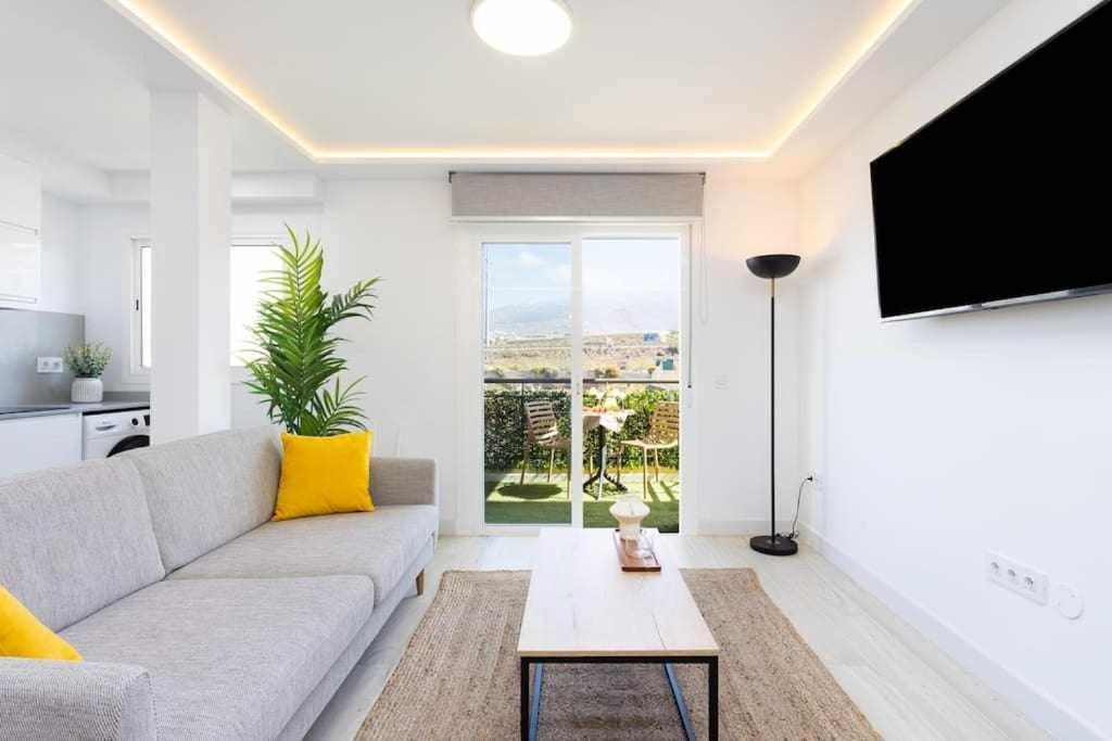 Sunnyland Apartment Arona Cho Екстер'єр фото