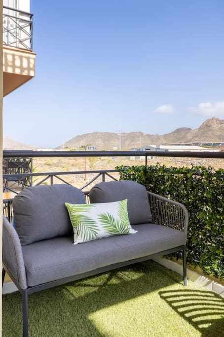 Sunnyland Apartment Arona Cho Екстер'єр фото