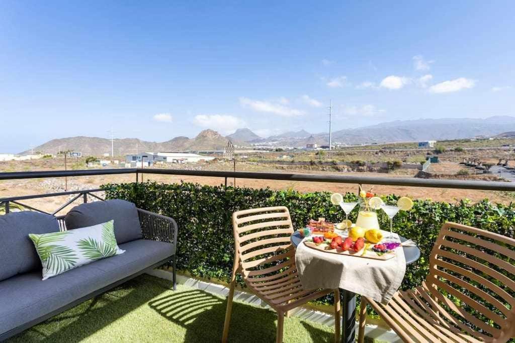 Sunnyland Apartment Arona Cho Екстер'єр фото