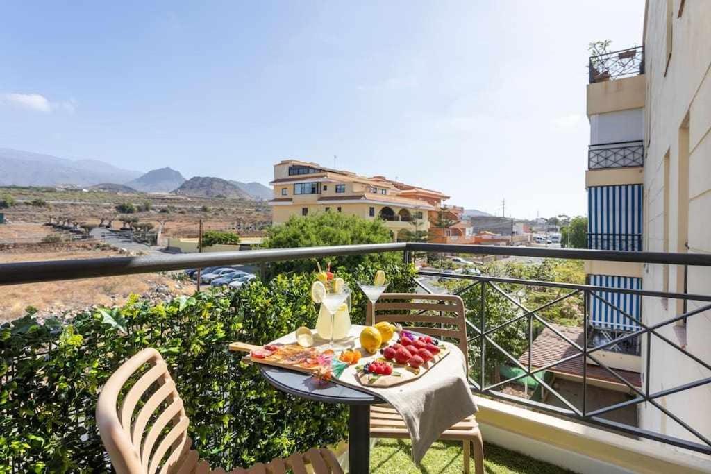 Sunnyland Apartment Arona Cho Екстер'єр фото