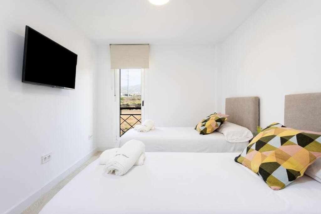 Sunnyland Apartment Arona Cho Екстер'єр фото